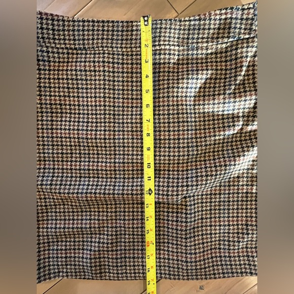 J Crew Wool-blend mini skirt in houndstooth - Picture 5 of 8